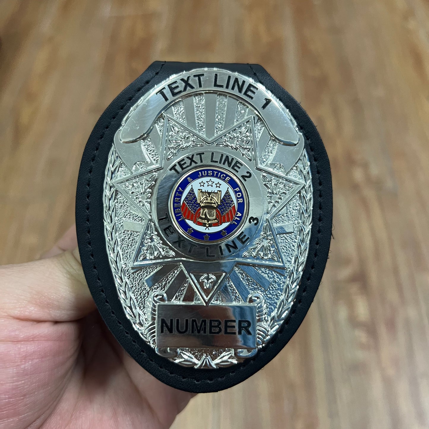 Customizable Badge TA10