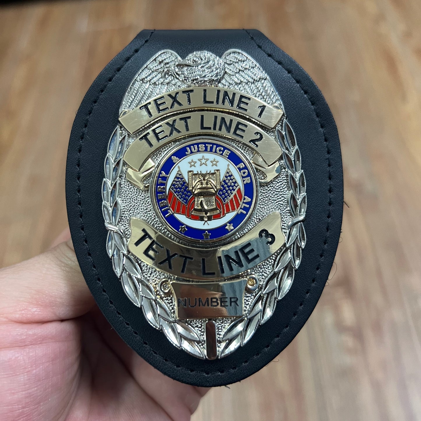 Customizable Badge TA08