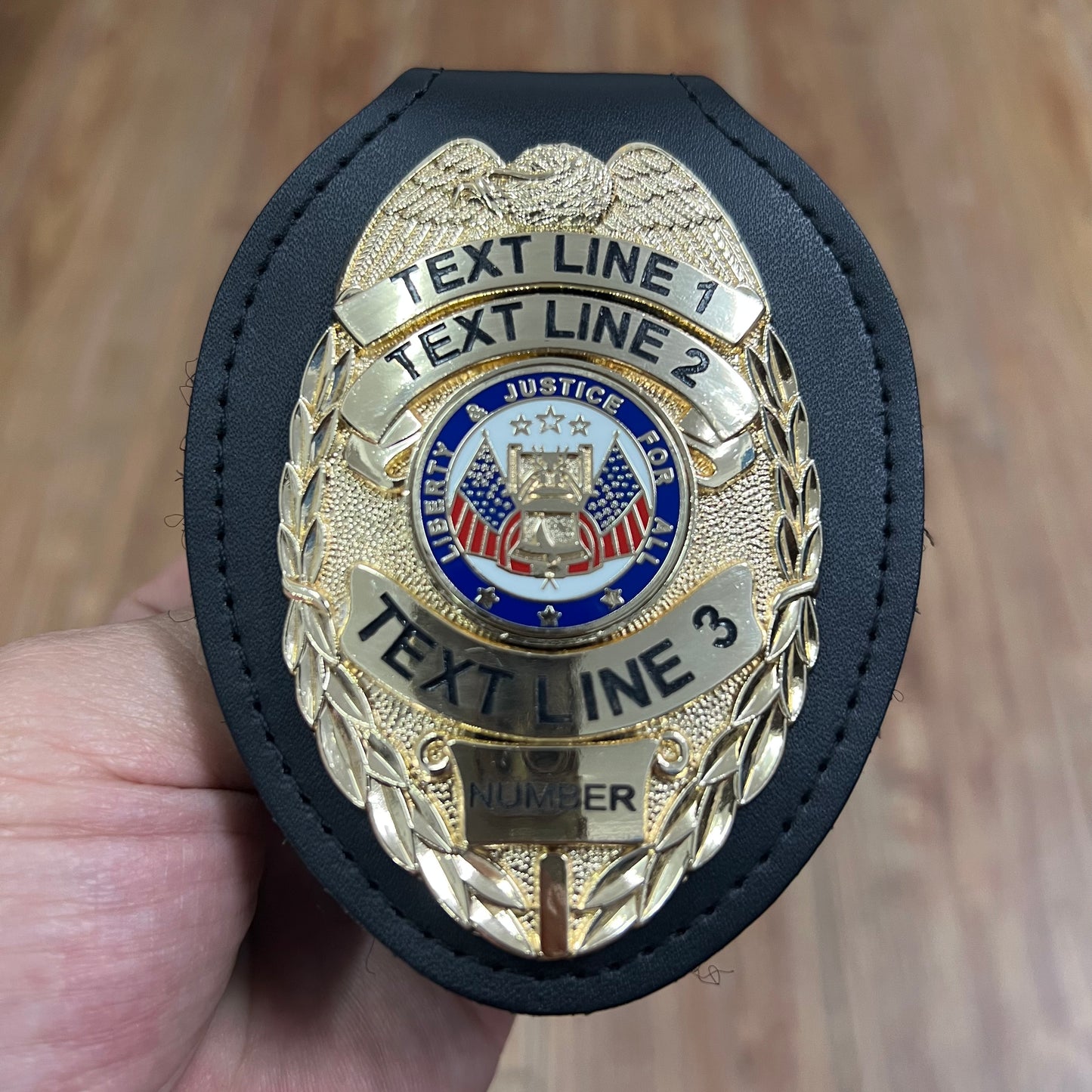 Customizable Badge TA06