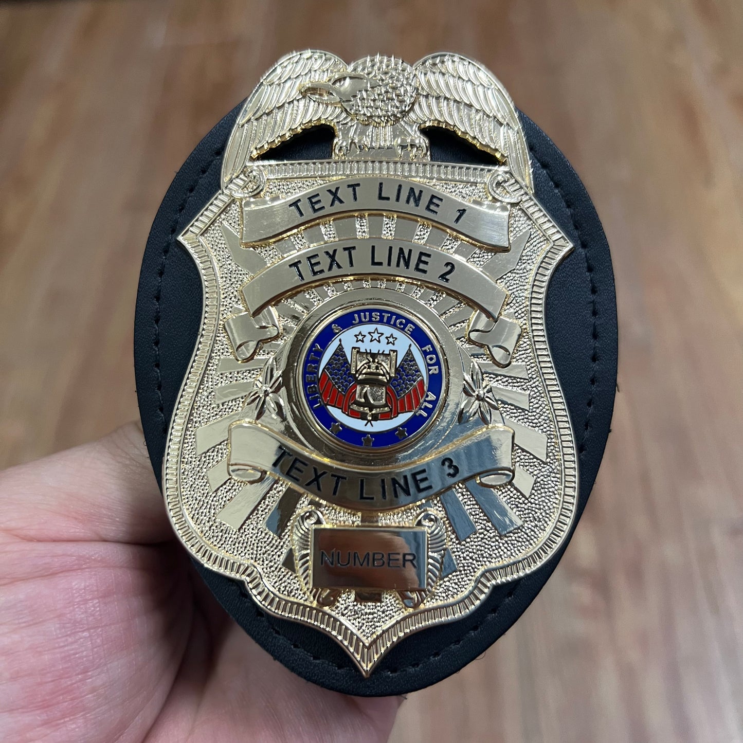 Customizable Badge TA25