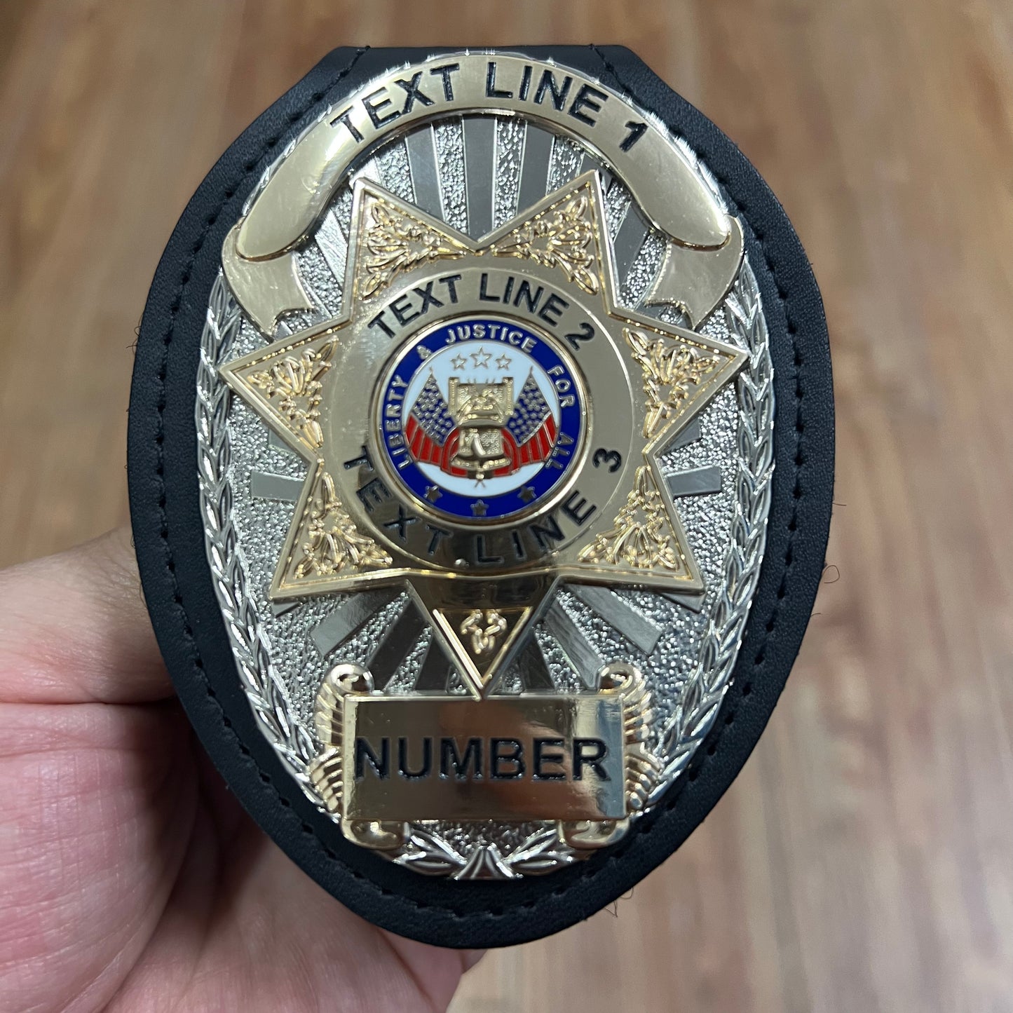 Customizable Badge TA14